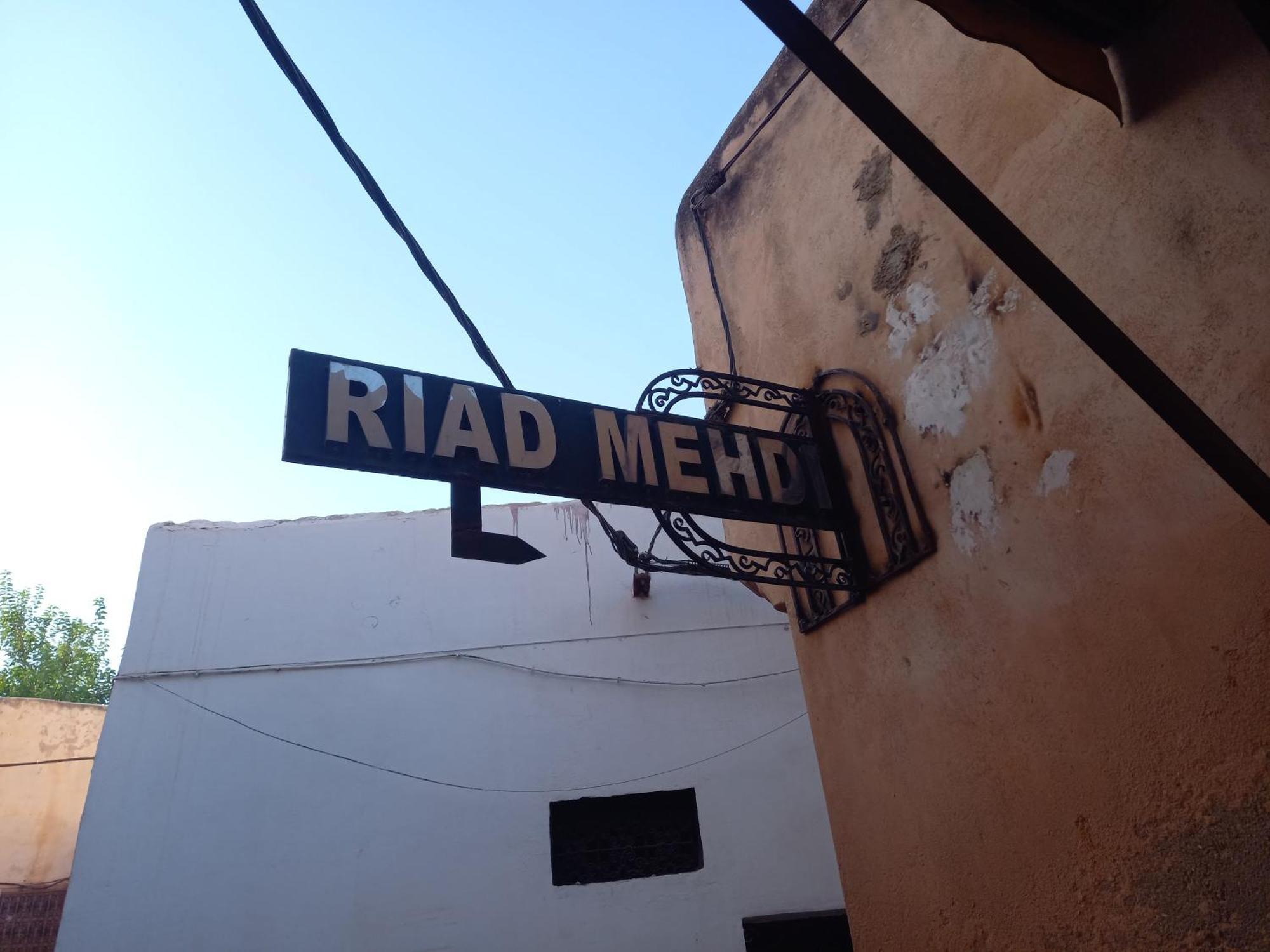 Отель Riad Mehdi Мекнес Экстерьер фото