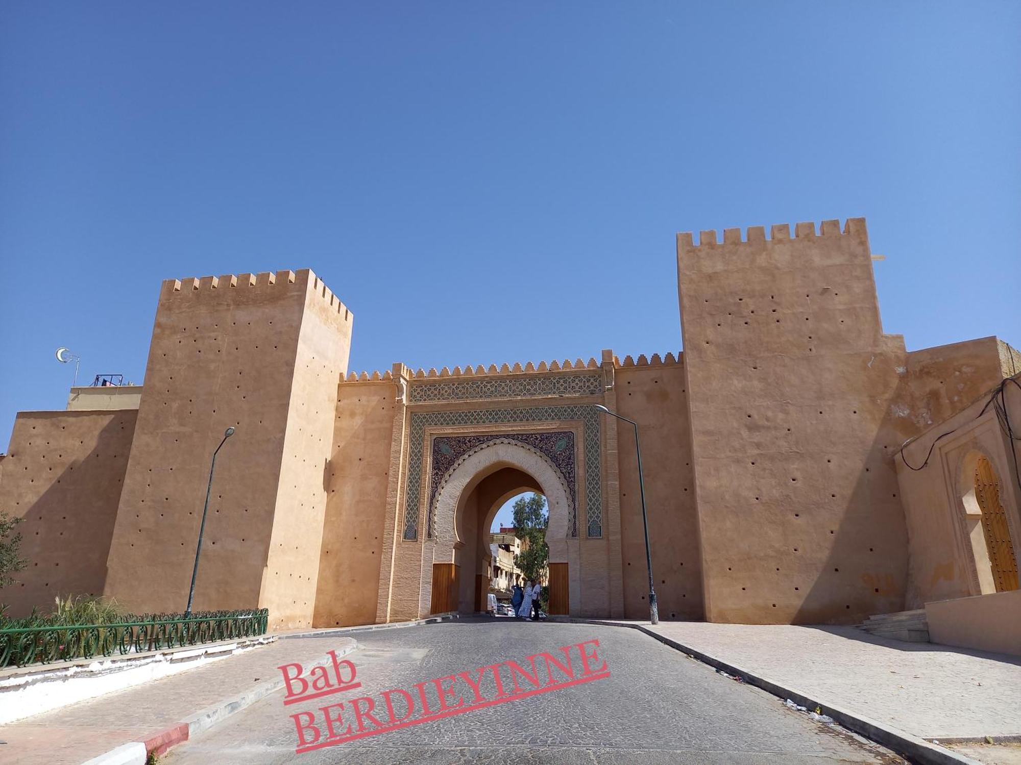 Отель Riad Mehdi Мекнес Экстерьер фото