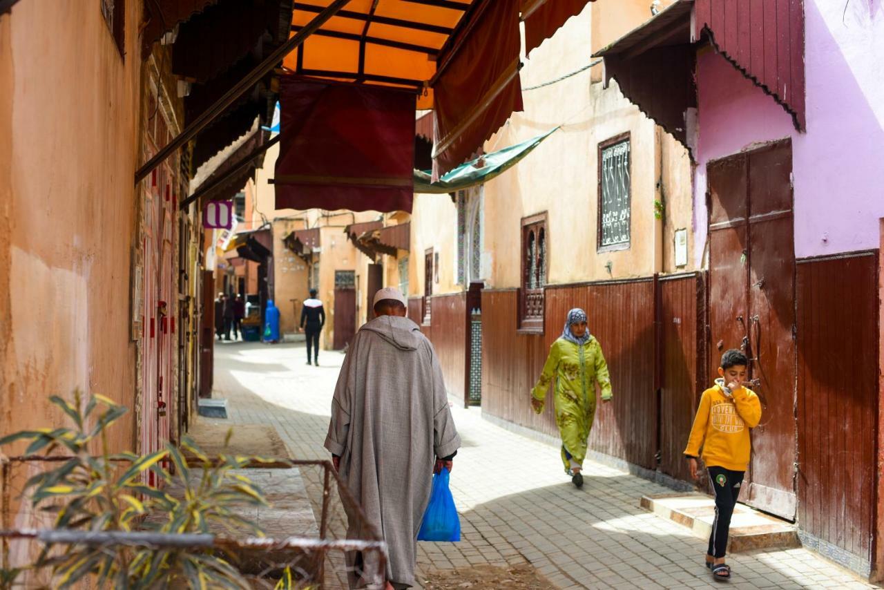 Отель Riad Mehdi Мекнес Экстерьер фото