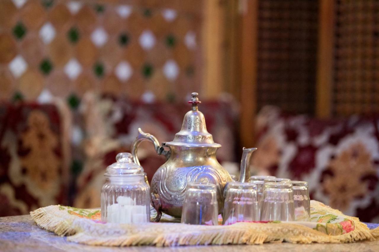 Отель Riad Mehdi Мекнес Экстерьер фото